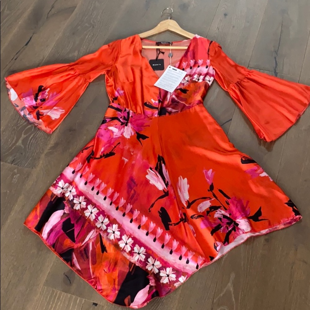Siste’s sateen red ruffled arms scarf dress